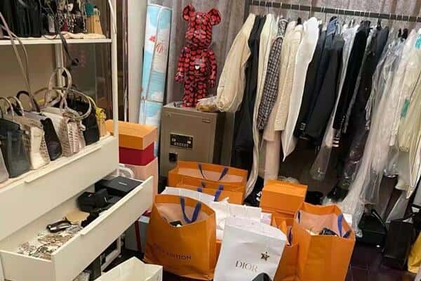 赫山区回收一线品牌衣服